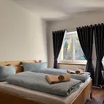 Forest Hill * Яхимов